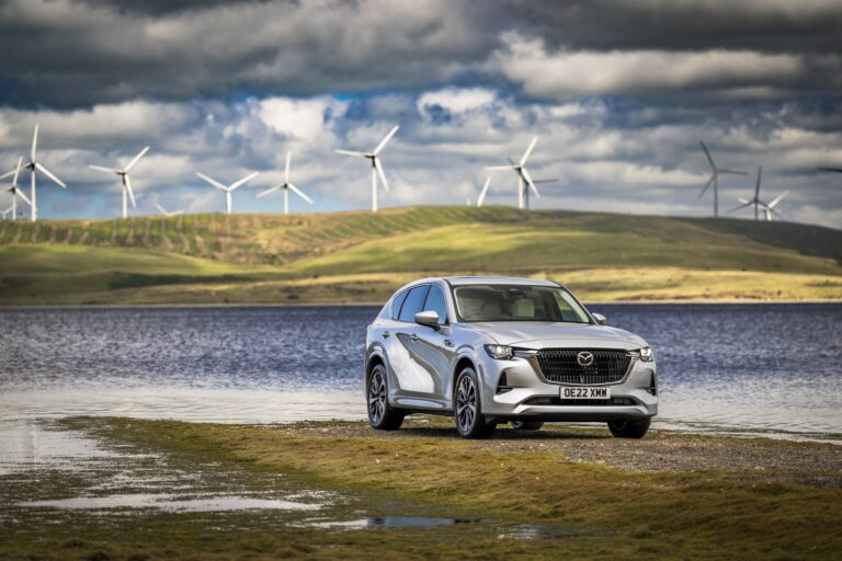 Start prodeje Mazdy CX-60 v Austrálii se blíží, jak silný bude benzínový šestiválec?