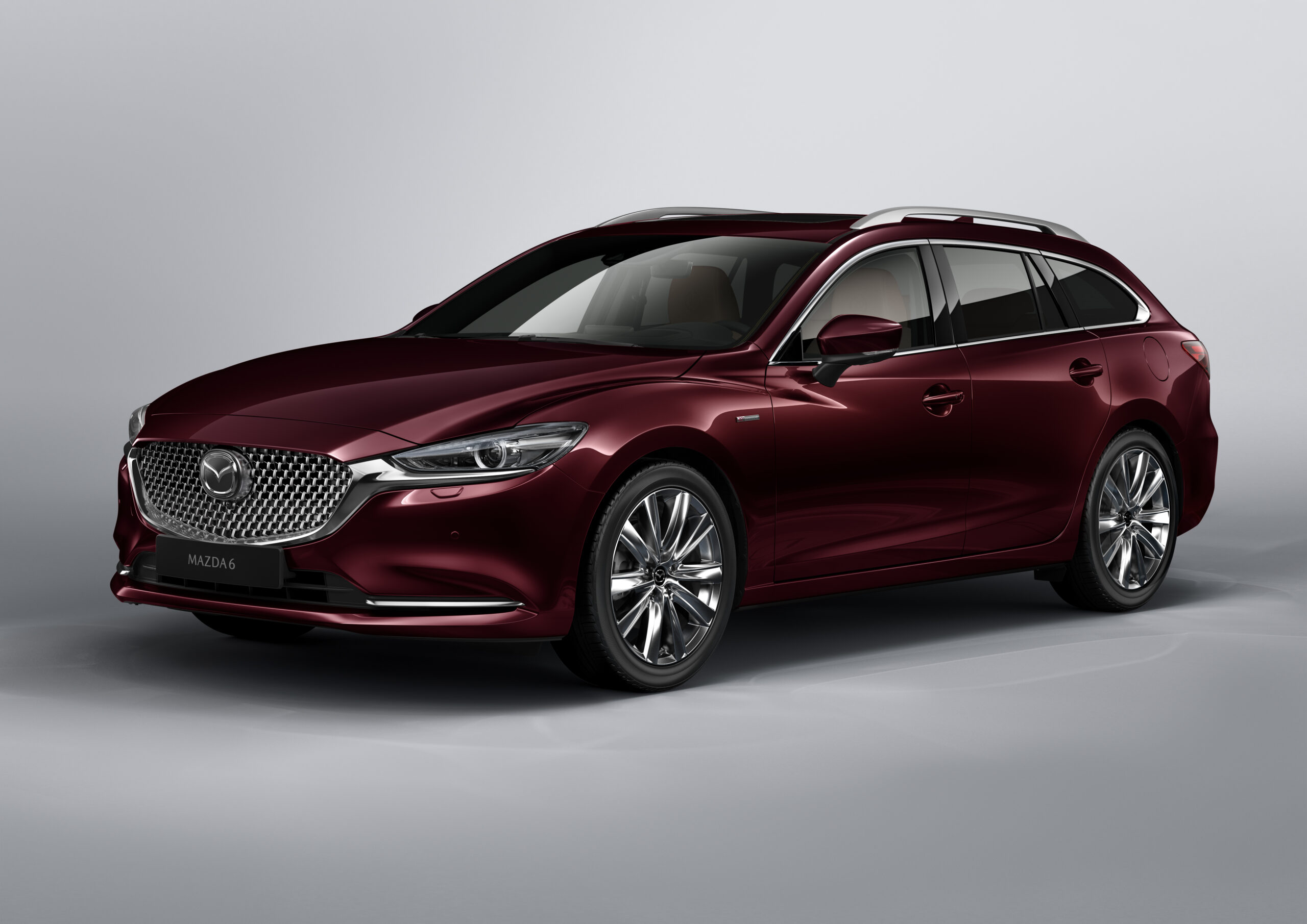 Na rozloučenou? Mazda 6 se představuje ve výroční edici 20th Anniversary