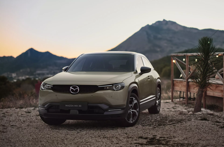 Wankel je zpátky! Plug-in hybridní Mazda MX-30 R-EV nabídne dojezd 600 km